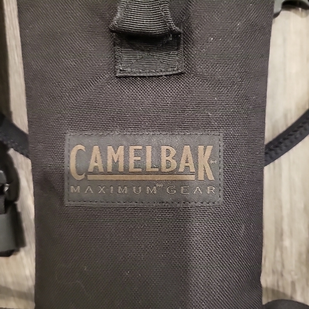 CamelBak ThermoBak 2L Mil-Spec Maximum Gear Hydration Carrier Pack 70 Oz Black